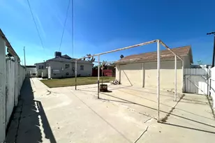 100 E Kern St, Taft, CA 93268 - Photo 18