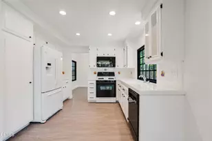1093 Evenstar Ave, Westlake Village, CA 91361 - Photo 12