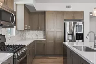 2850 Wagon Wheel, Oxnard, CA 93036 - Photo 12