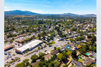 975 E Avenida De Los Arboles, Thousand Oaks, CA 91360 - Photo 24
