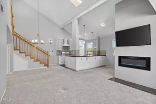 2277 Martinique Ln, Oxnard, CA 93035 - Photo 8