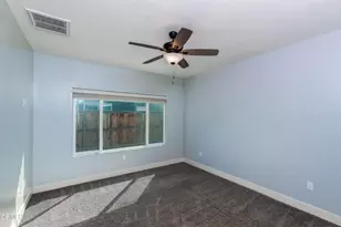 9634 Silver Falls Ln, Shafter, CA 93263 - Photo 8