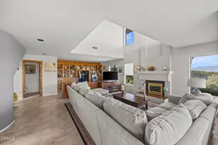 15870 Calumet Ct, Riverside, CA 92506 - Photo 12