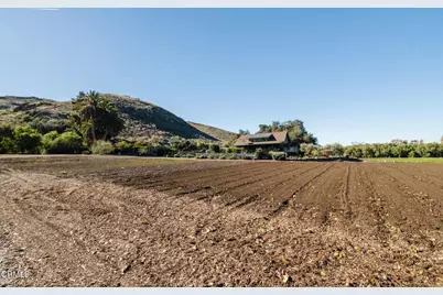 11666 Santa Rosa Road, Camarillo, CA 93012 - Photo 38