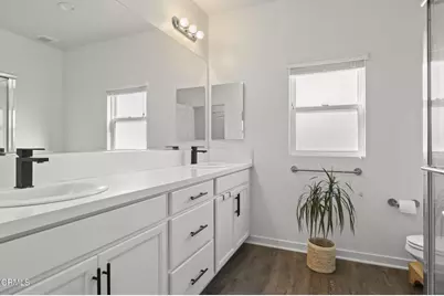 303 N F St #201, Oxnard, CA 93030 - Photo 20