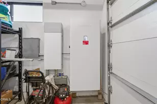 395 Sherwood Ct, Thousand Oaks, CA 91361 - Photo 28