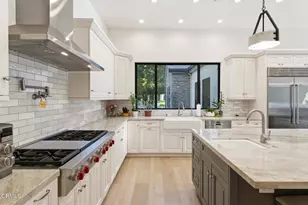 395 Sherwood Ct, Thousand Oaks, CA 91361 - Photo 14