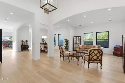 395 Sherwood Court, Thousand Oaks, CA 91361 - Photo 12