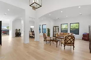 395 Sherwood Ct, Thousand Oaks, CA 91361 - Photo 12