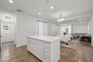 693 Nile River Dr, Oxnard, CA 93036 - Photo 14