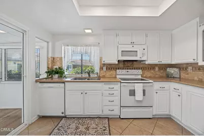 42063 Village 42, Camarillo, CA 93012 - Photo 10