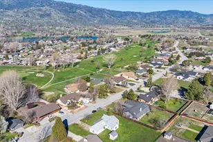 30040 Jamaica Dunes Dr, Tehachapi, CA 93561 - Photo 32