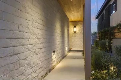 1305 Beachmont, Ventura, CA 93001 - Photo 6