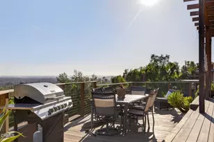 559 N Loop Dr, Camarillo, CA 93010 - Photo 12