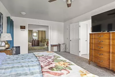 258 Mara Avenue, Ventura, CA 93004 - Photo 32