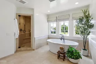 2296 Applewood Ln, Camarillo, CA 93012 - Photo 36