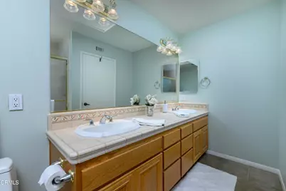 40218 Village 40, Camarillo, CA 93012 - Photo 16