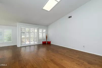 40218 Village 40, Camarillo, CA 93012 - Photo 26