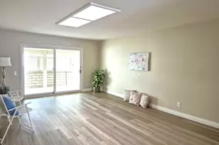 13215 Village 13, Camarillo, CA 93012 - Photo 4