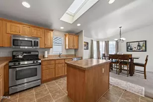 57 Via Sintra, Camarillo, CA 93012 - Photo 8