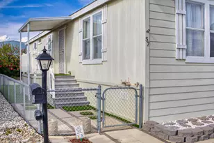 57 Via Sintra, Camarillo, CA 93012 - Photo 4