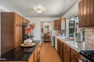 17448 Keswick St, Northridge, CA 91325 - Photo 10