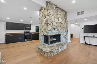 22261 Ybarra Road, Woodland Hills, CA 91364 - Photo 16