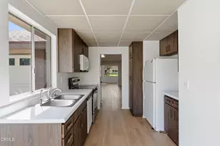 7202 Village 7, Camarillo, CA 93012 - Photo 12