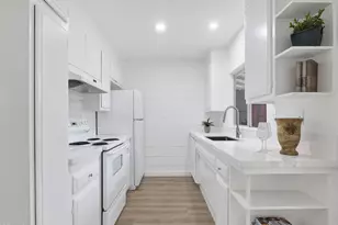 175 W Bowling Green, Port Hueneme, CA 93041 - Photo 18