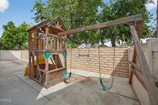 740 Freeport Ln, Oxnard, CA 93035 - Photo 32