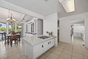 84 Poinsettia Gardens Dr, Ventura, CA 93004 - Photo 14