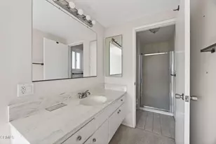 7151 Scarborough Peak Dr, Los Angeles, CA 91307 - Photo 18