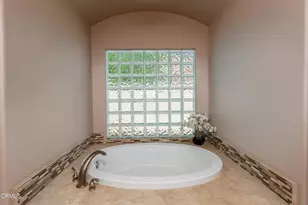 5421 Brigadoon Ln, Bakersfield, CA 93312 - Photo 18