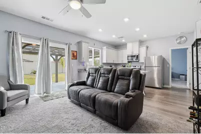 7812 Strawberry Lane, Bakersfield, CA 93313 - Photo 14