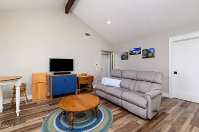 42308 Village 42, Camarillo, CA 93012 - Photo 18