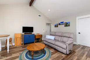 42308 Village 42, Camarillo, CA 93012 - Photo 16