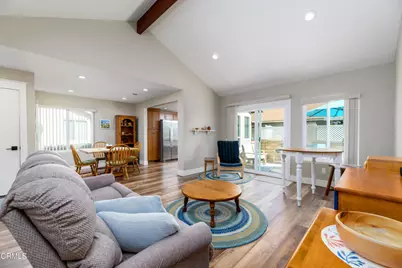 42308 Village 42, Camarillo, CA 93012 - Photo 14