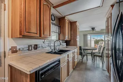 5 Robertson Way #5, Thousand Oaks, CA 91320 - Photo 10