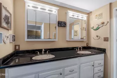 5 Robertson Way #5, Thousand Oaks, CA 91320 - Photo 16