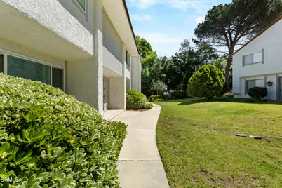 272 Green Moor Place, Thousand Oaks, CA 91361 - Photo 4