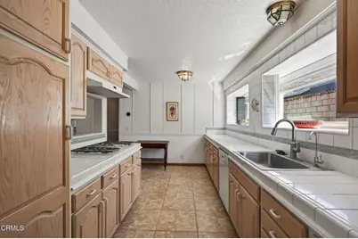 6256 Fremont Street, Ventura, CA 93003 - Photo 18