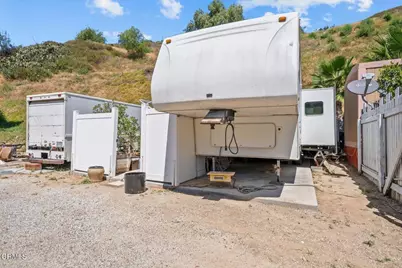 561 E Telegraph Road, Fillmore, CA 93015 - Photo 18