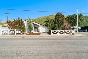 1400 Cameron St, Ventura, CA 93001 - Photo 2