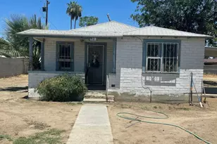 628 E 3rd St, Bakersfield, CA 93307 - Photo 2