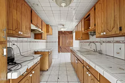 7032 San Vincente Street, Paramount, CA 90723 - Photo 10