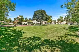 621 Avenida Magdalena, Camarillo, CA 93010 - Photo 42