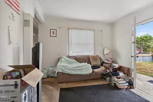 108 Barry Dr, Ventura, CA 93001 - Photo 6