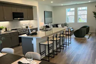 555 Via Vallarta, Camarillo, CA 93012 - Photo 2