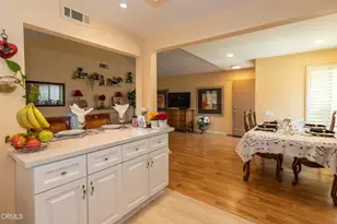40033 Village 40, Camarillo, CA 93012 - Photo 12