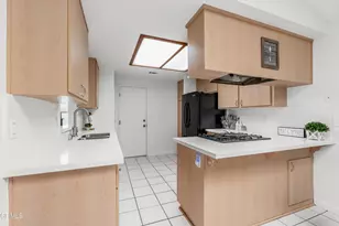 220 Elizabeth Ct, Santa Paula, CA 93060 - Photo 8